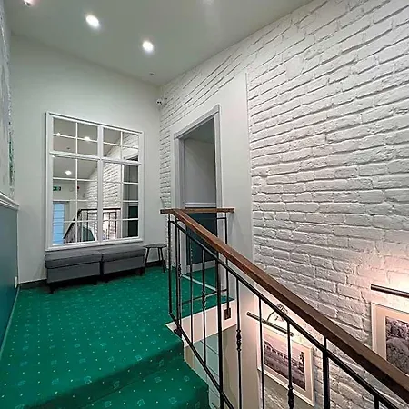 Revelton Aparthotel 4*