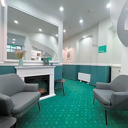 Aparthotel Revelton 4*