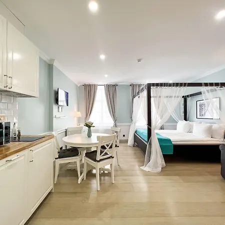 Aparthotel Revelton 4*