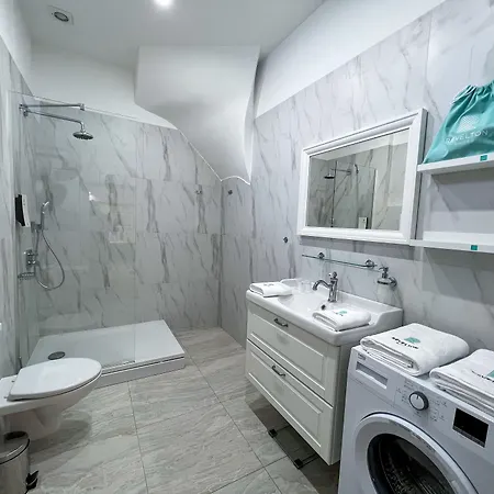 Revelton Appart hôtel 4*