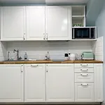 Revelton 아파트호텔 4*