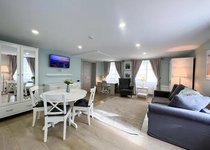 Aparthotel Revelton 4*