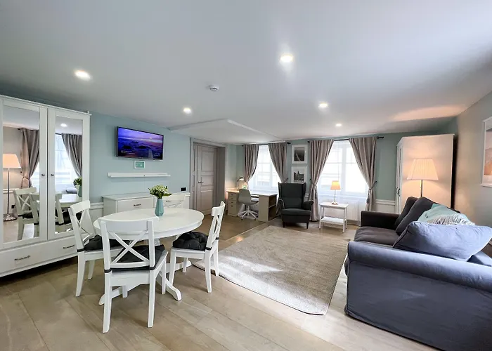 Revelton Aparthotel 4*