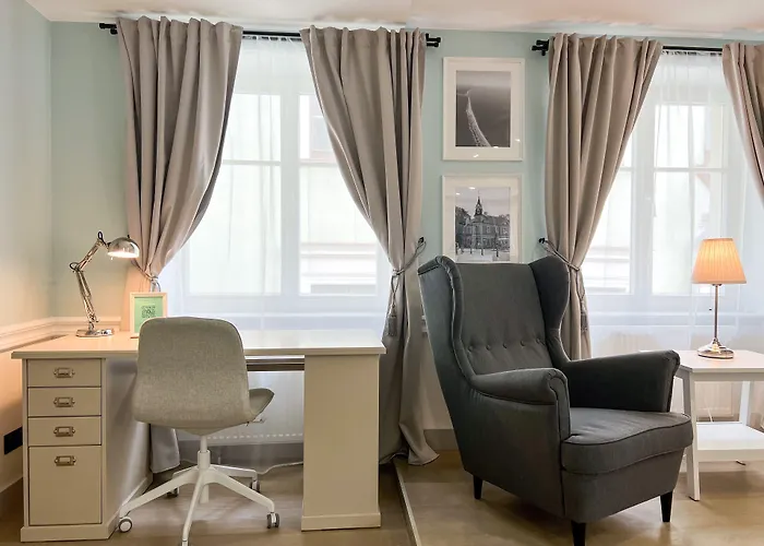 Revelton Aparthotel 4*